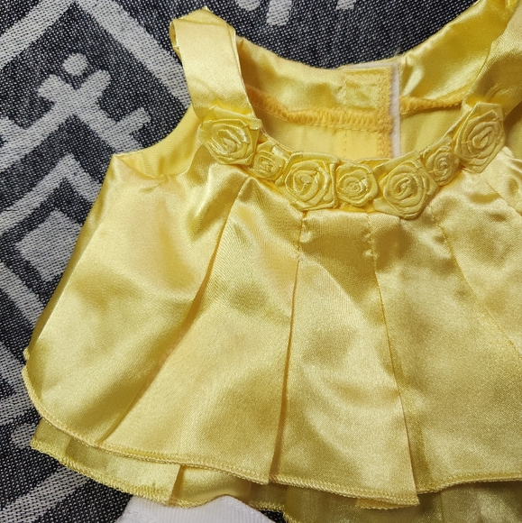 2009 Build a Bear Yellow Satin Rose Top & White Embroidered Jeans Set #1004720 - Picture 2 of 12